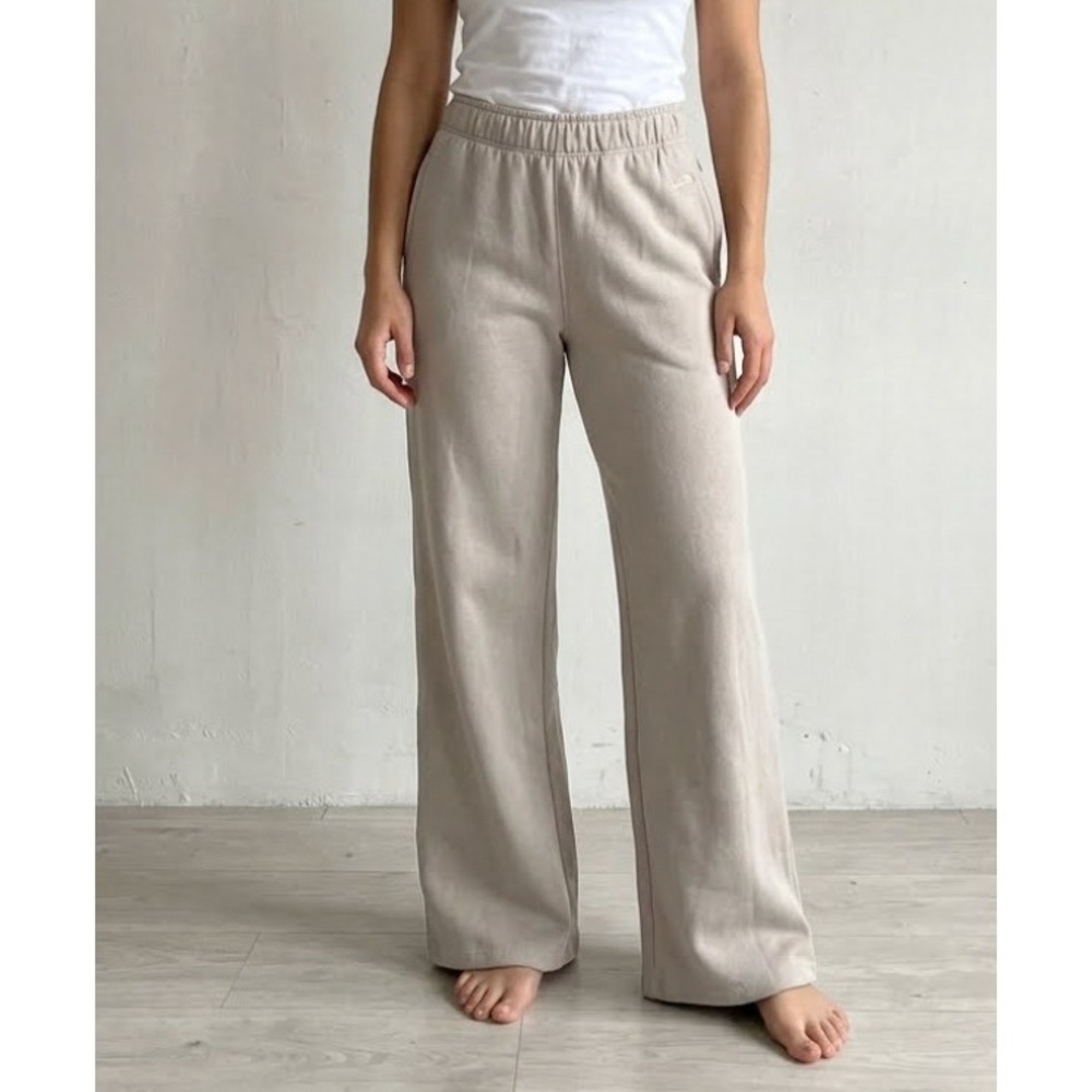 Hollister Ultra High-Rise Wide Leg Sweatpants XS Taupe Fleece Pockets Loungewear